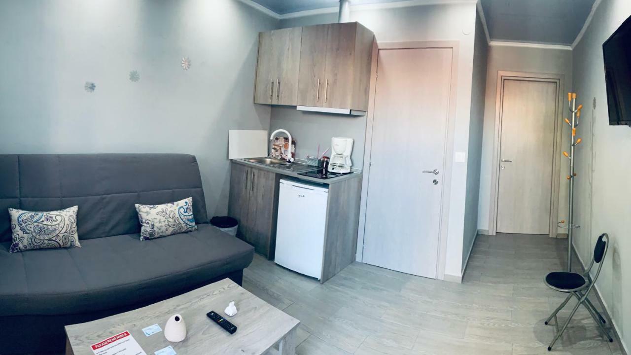 Katrine Rooms Nea Kallikrateia Exterior foto